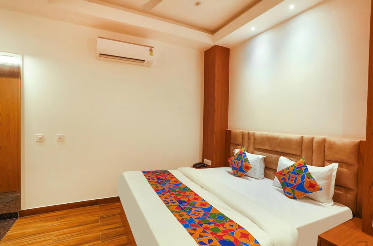 Hotel Swarn Bhoomi Kānpur Exterior photo